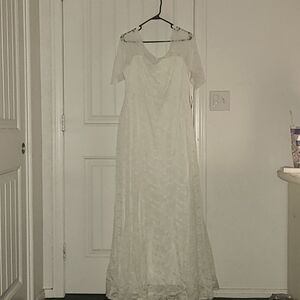 Torrid by Size 18 White Wedding dress